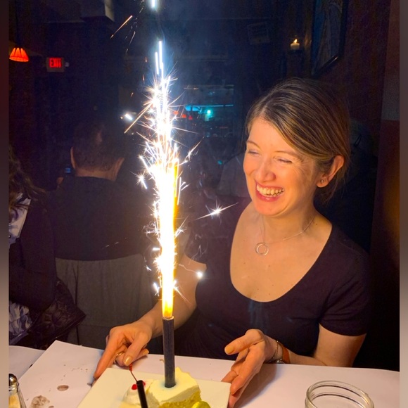 Meet your Posher, Jessica - Picture 1 of 1